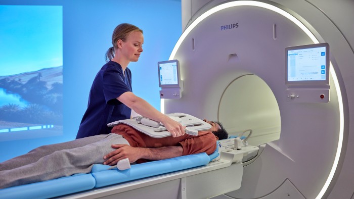 Philips представила новый портфель решений для МРТ на основе искусственного интеллекта